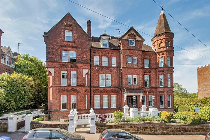3 Bedroom Flat For Sale In Molyneux Park Road, Tunbridge Wells, TN4