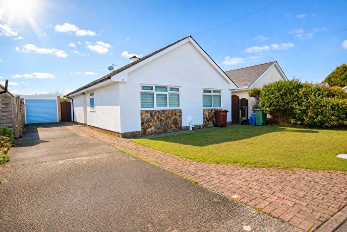 3 Bedroom Detached Bungalow For Sale In Cefn Y Gader, Morfa Bychan, Porthmadog, LL49