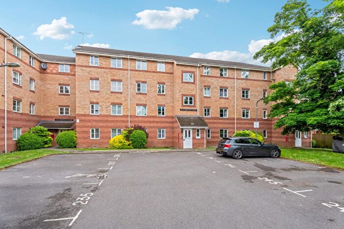 2 Bedroom Flat To Rent In Princes Gate, Priestley Court Princes Gate, HP13