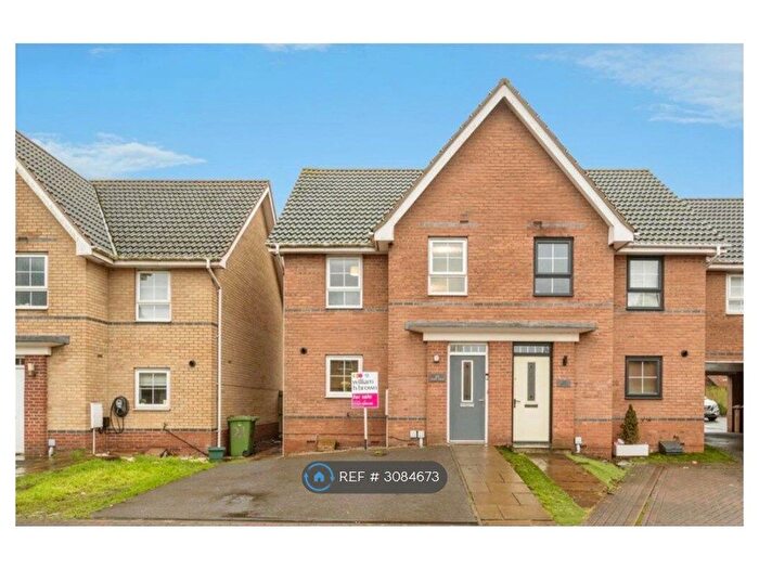 3 Bedroom Semi-Detached House To Rent In Osprey Drive, Scunthorpe, DN16