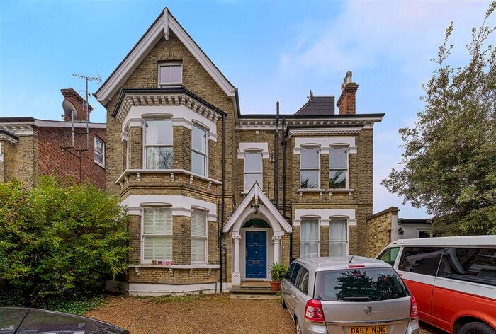 1 Bedroom Flat For Sale In Palace Road, Tulse Hill, SW2