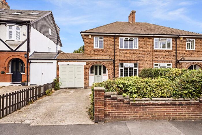 3 Bedroom Semi-Detached House For Sale In Riverdale Road, Bexley, DA5