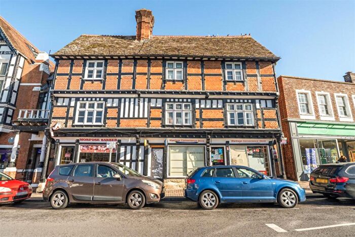 1 Bedroom Apartment For Sale In Market Place, Wantage, Oxfordshire, OX12