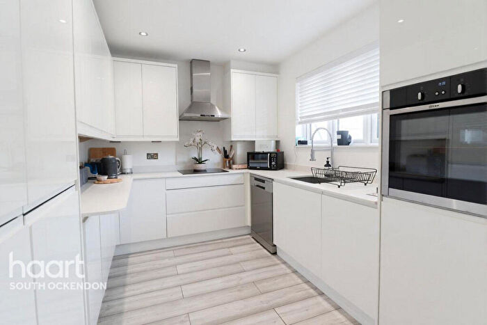 2 Bedroom Terraced House For Sale In Dene Path, South Ockendon, RM15