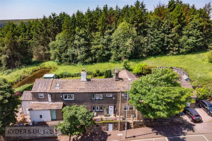 1 Bedroom Terraced House For Sale In Causeway Foot, Halifax, West Yorkshire, HX2