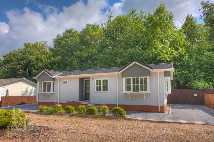 2 Bedroom Park Home For Sale In Shortheath Road, Moira, DE12