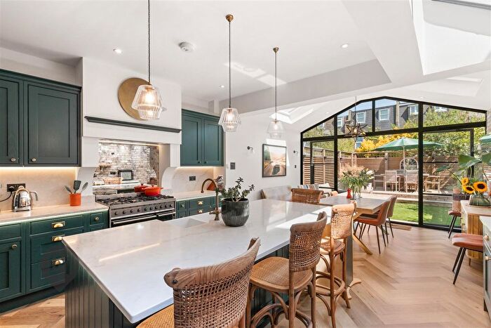5 Bedroom Property For Sale In Elborough Street, London, SW18
