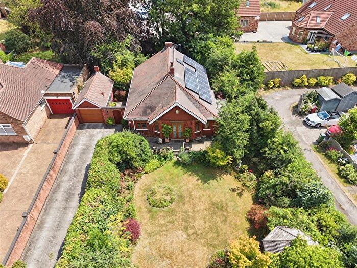 2 Bedroom Detached Bungalow For Sale In Ashby Road, Scunthorpe, DN16