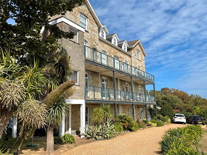 2 Bedroom Apartment For Sale In Undercliff Drive, St. Lawrence, Ventnor, PO38
