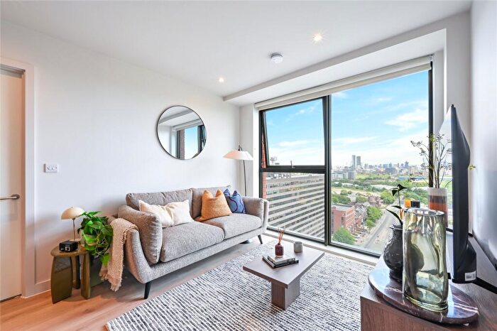 1 Bedroom Apartment To Rent In Talbot Road, Manchester, M16
