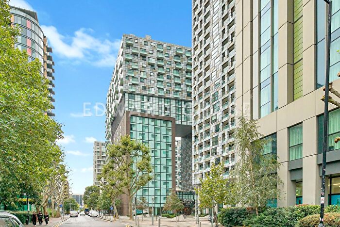 1 Bedroom Flat For Sale In Jackson Tower, Lincoln Plaza, London, E14