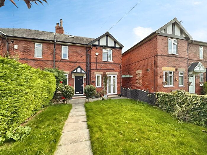 4 Bedroom Semi-Detached House For Sale In Chapel Lane, Leeds, LS15