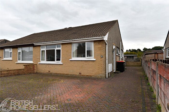 2 Bedroom Bungalow For Sale In Oak Avenue, Morecambe, Lancashire, LA4