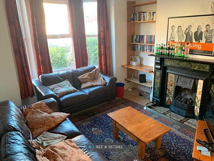 4 Bedroom Terraced House To Rent In St. Johns Road, Exeter, EX1