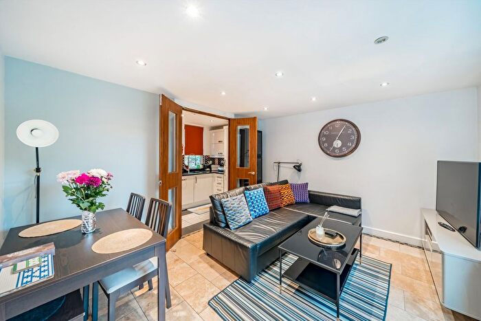 1 Bedroom Flat To Rent In Clifton Terrace, London, N4