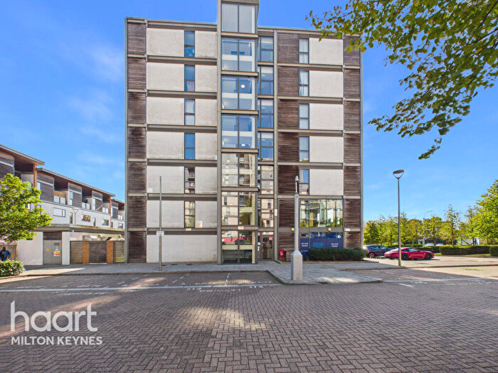 1 Bedroom Apartment For Sale In South Row, Milton Keynes, MK9