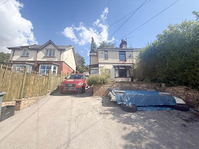 3 Bedroom Semi-Detached House For Sale In Hospital Road, Pontnewynydd, Pontypool, NP4