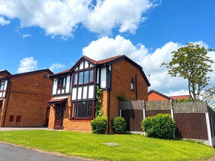 3 Bedroom Detached House To Rent In Launceston Road, Radcliffe, Manchester, Greater Manchester, M26