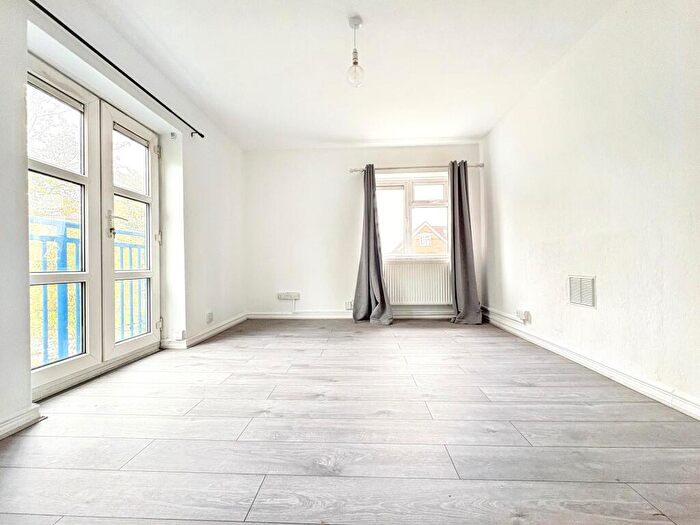 1 Bedroom Flat To Rent In Attlee Terrace, Prospect Hill, Walthamstow, E17