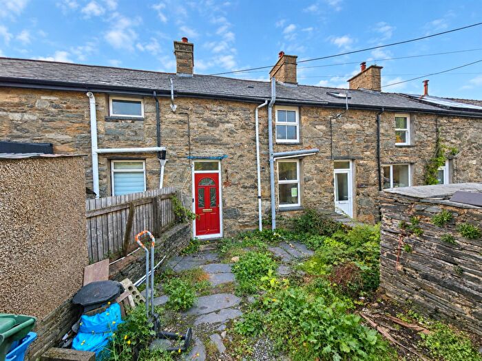 2 Bedroom House For Sale In West End, Tanygrisiau, Blaenau Ffestiniog, LL41
