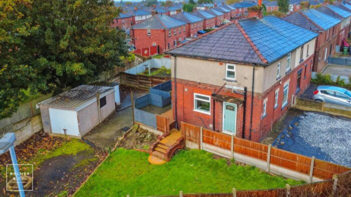 3 Bedroom Semi-Detached House For Sale In Devonshire Road, Atherton, M46
