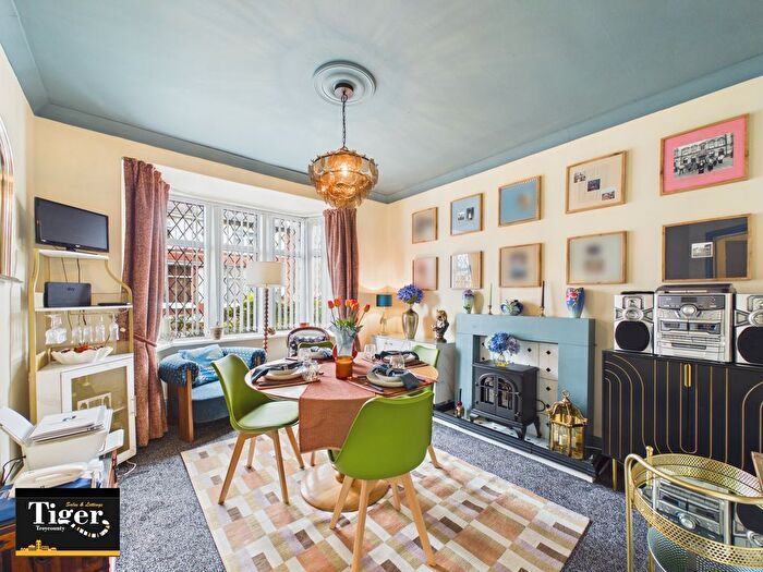 3 Bedroom Semi-Detached House For Sale In Arnott Road, Blackpool, FY4