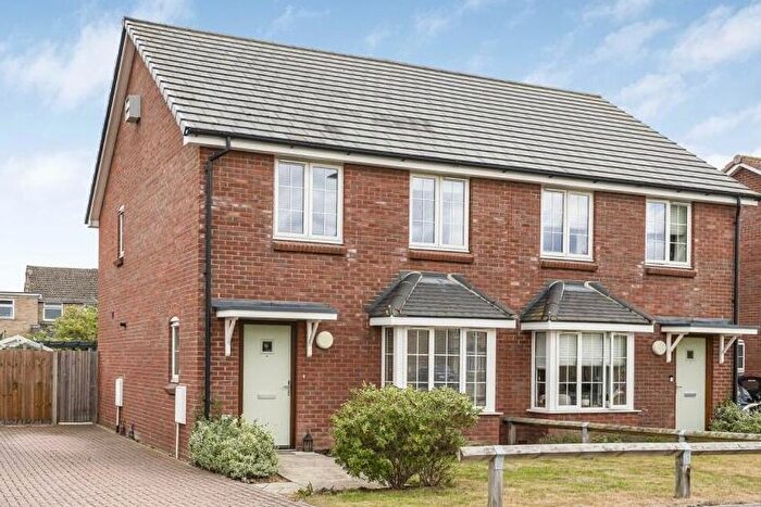 3 Bedroom Semi-Detached House For Sale In Cooke's Field, Cambridge, CB25
