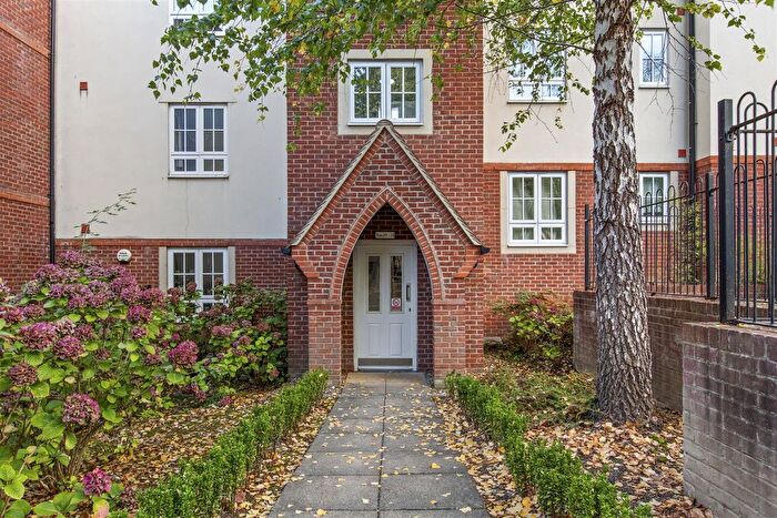 2 Bedroom Flat For Sale In Elvaston, Rectory Avenue, High Wycombe, HP13