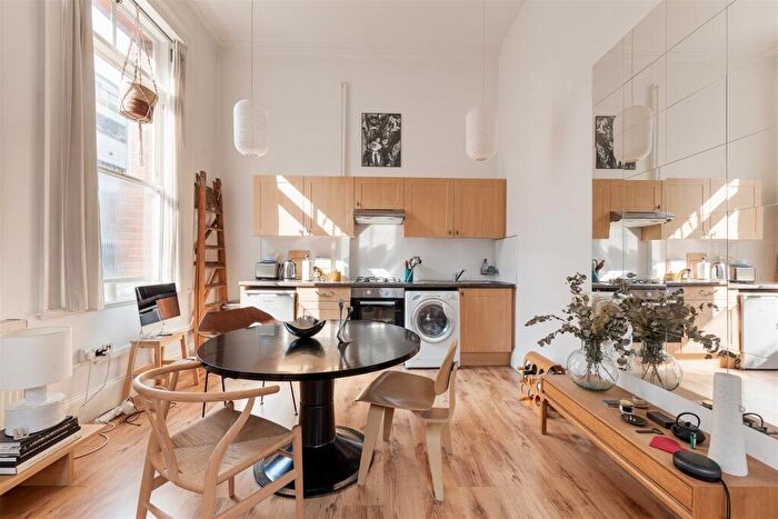 1 Bedroom Apartment To Rent In Adelaide Road, Leyton, E10
