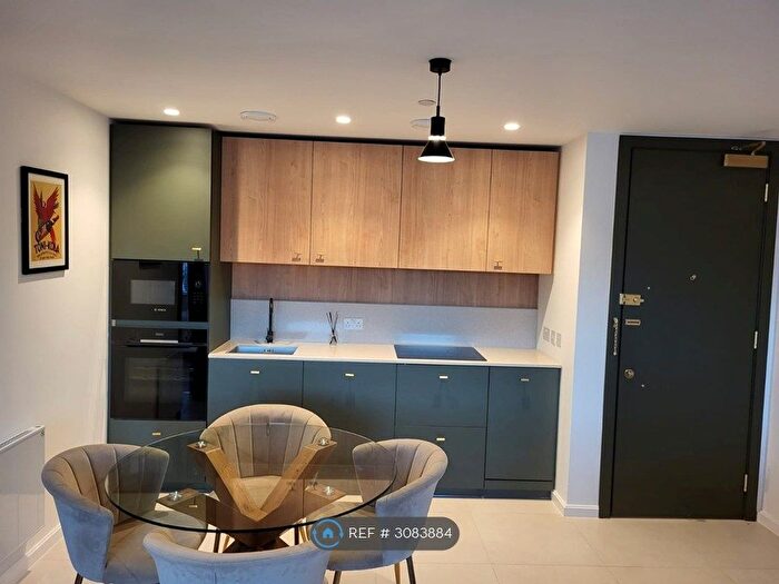 1 Bedroom Flat To Rent In Black Horse House, Hatfield, AL9