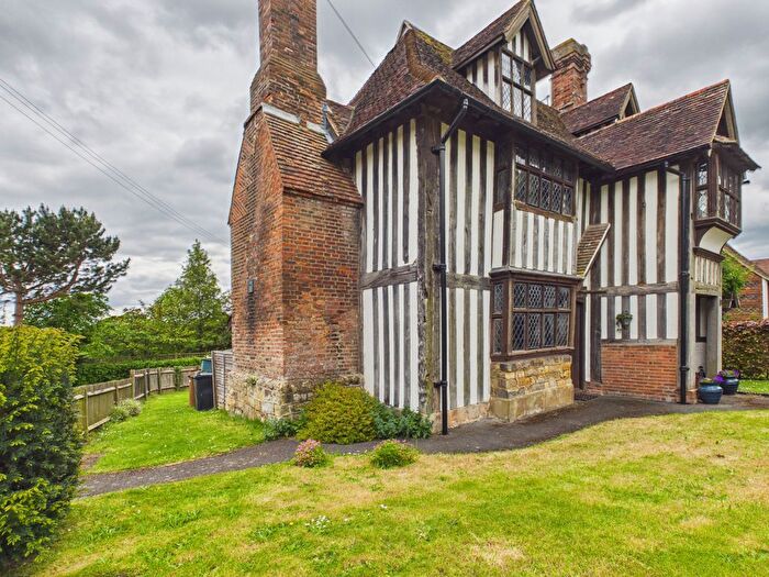 3 Bedroom Semi-Detached House For Sale In High Street, Brenchley, TN12