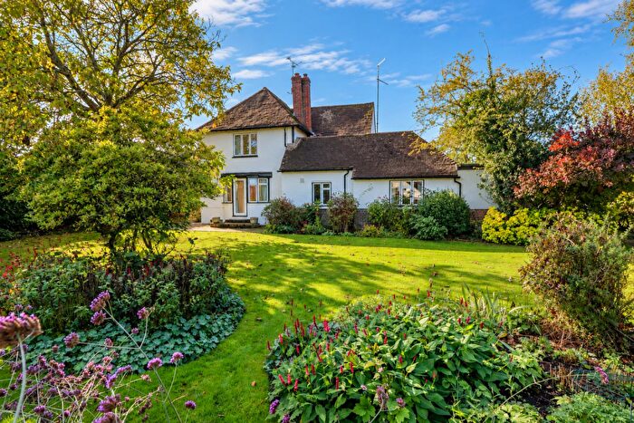 4 Bedroom Detached House For Sale In Pound Lane, Mannings Heath, Horsham, RH13