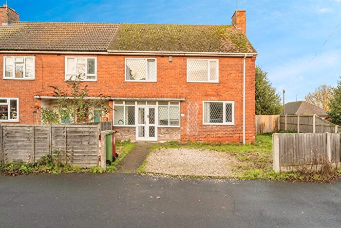 3 Bedroom Semi-Detached House For Sale In Chestnut Way, Scunthorpe, DN16