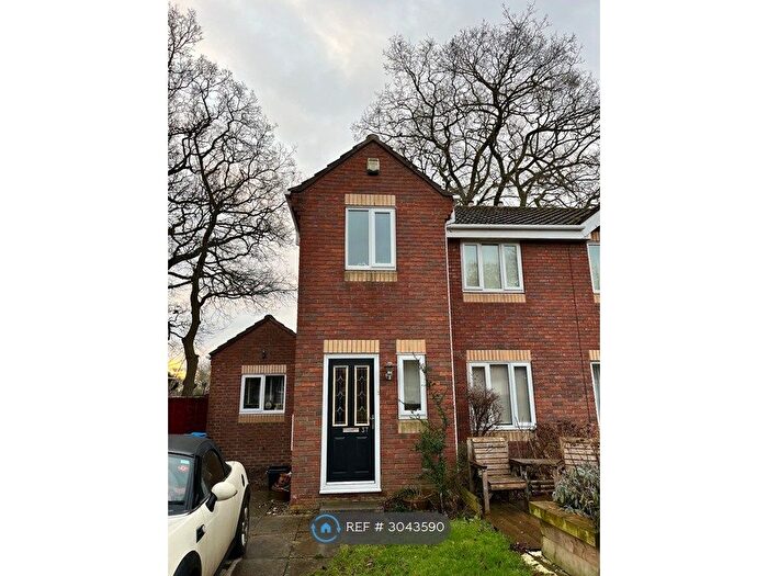 3 Bedroom Semi-Detached House To Rent In St James Meadow, York, YO51