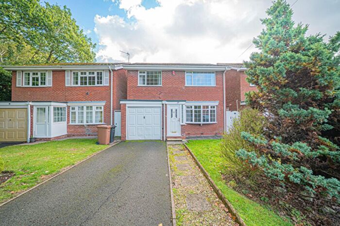 3 Bedroom Detached House For Sale In Palmers Close, Shirley, B90