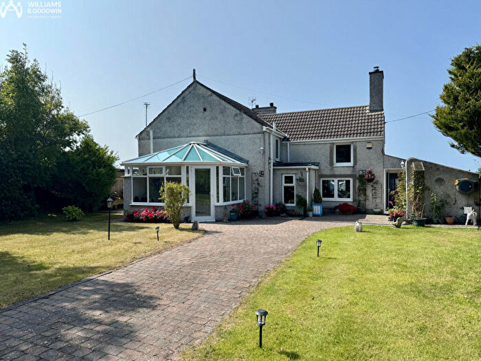 4 Bedroom Detached House For Sale In Off, Valley, Anglesey, LL65