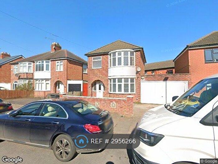 3 Bedroom Detached House To Rent In Wyvern Avenue, Leicester, LE4