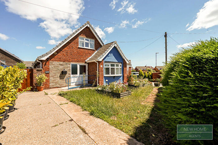 3 Bedroom Detached Bungalow For Sale In Waby Close, Grimsby, DN37