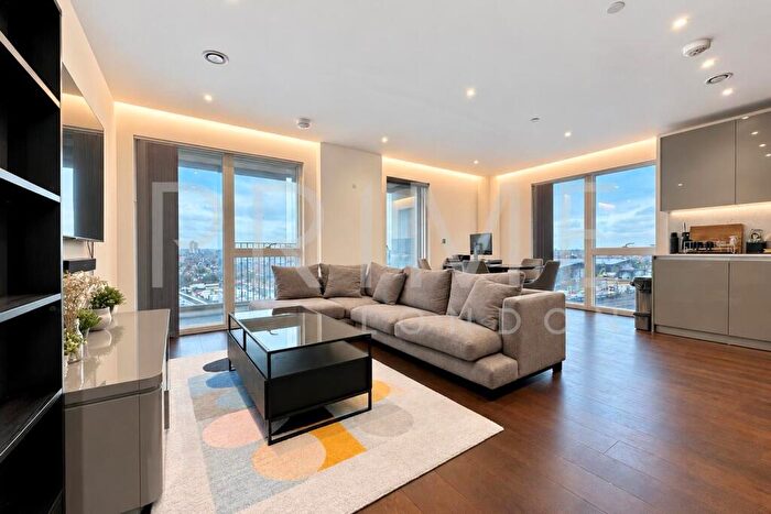 2 Bedroom Apartment To Rent In Montrose Building, The Residence, Nine Elms, SW11