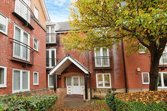 2 Bedroom Flat To Rent In Windlass Court, Barquentine Place, Caerdydd, CF10