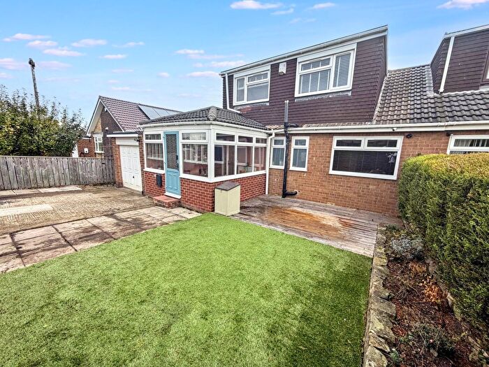 4 Bedroom Bungalow For Sale In Roxburgh Close, Blaydon-On-Tyne, NE21