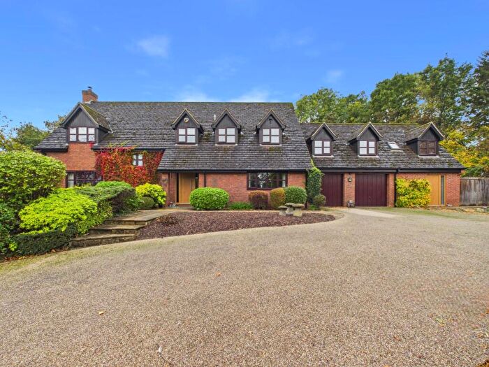 5 Bedroom Detached House For Sale In Home Farm Close, Creaton, Northampton, Northamptonshire, NN6
