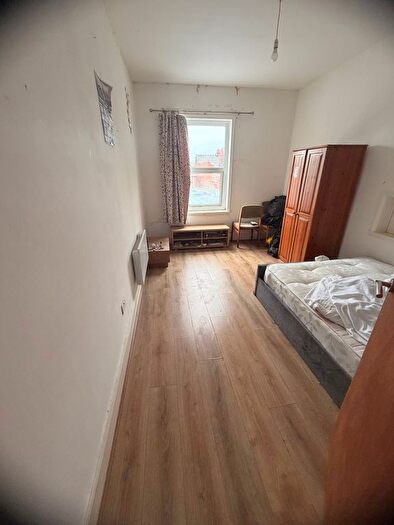 1 Bedroom Flat To Rent In Stratford Road, Hall Green, Birmingham, B28