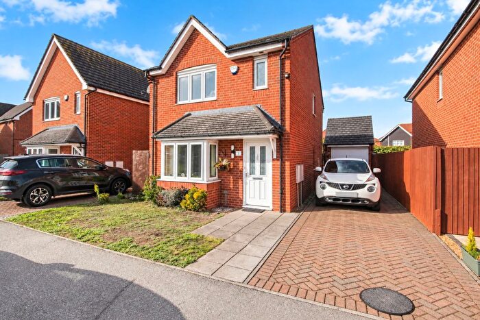 3 Bedroom Detached House For Sale In Strawberry Fields, Great Barford, MK44