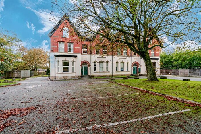 2 Bedroom Apartment To Rent In Neilston Rise, Bolton, BL1