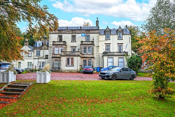 3 Bedroom Apartment For Sale In Castlebank, Lanark, ML11