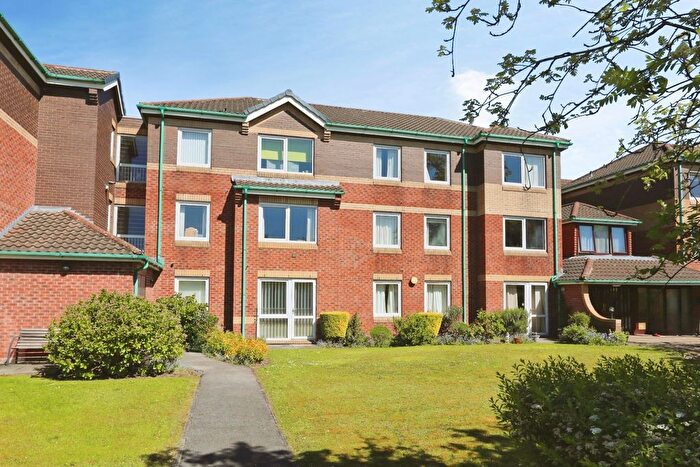 1 Bedroom Flat For Sale In Derby Road, Heaton Moor, Stockport, SK4