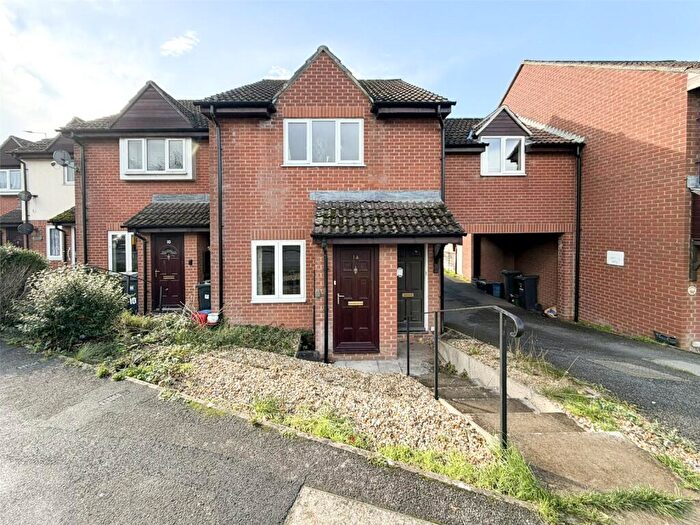 1 Bedroom Apartment For Sale In Shand Park, Axminster, Devon, EX13