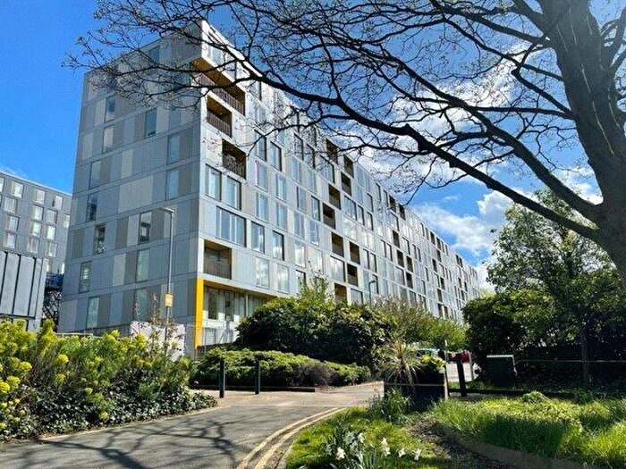2 Bedroom Apartment To Rent In Saxton, The Avenue, LS9