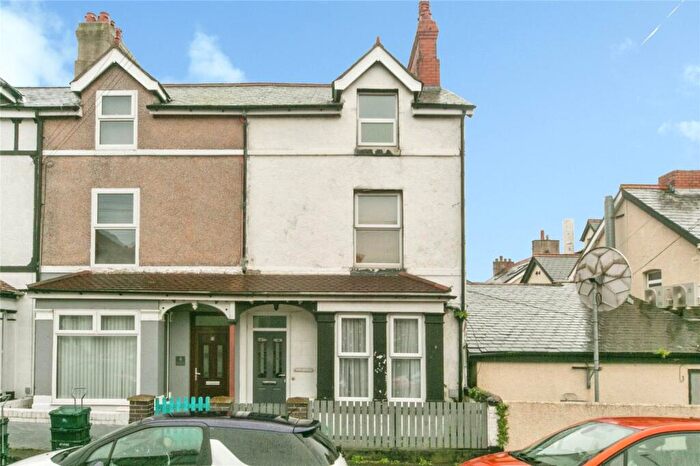 4 Bedroom End Of Terrace House For Sale In Ronald Avenue, Llandudno Junction, Conwy, LL31